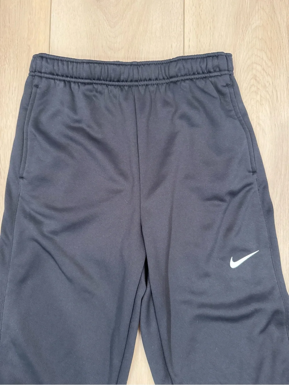 Nike Kids Black Jogger Sweatpants Therma-Fit with White Swoosh